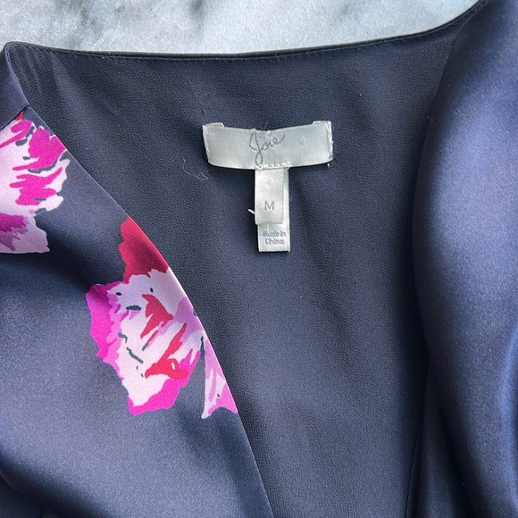 Joie Miltona Floral Wrap Dress in Midnight Navy and Pink | Medium - Picture 4 of 5
